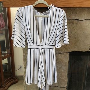 Rumor Boutique brand, M, white with black stripes romper